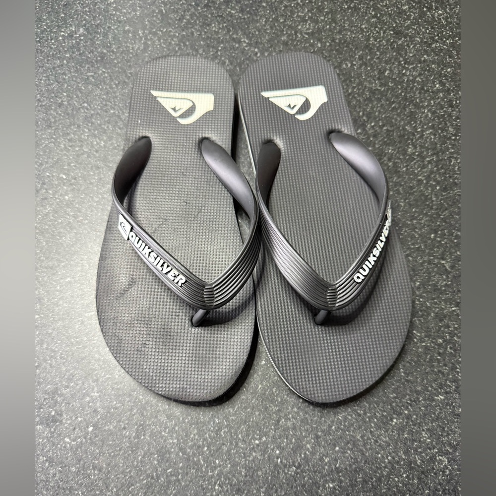 Quiksilver Men's Black Flip Flops